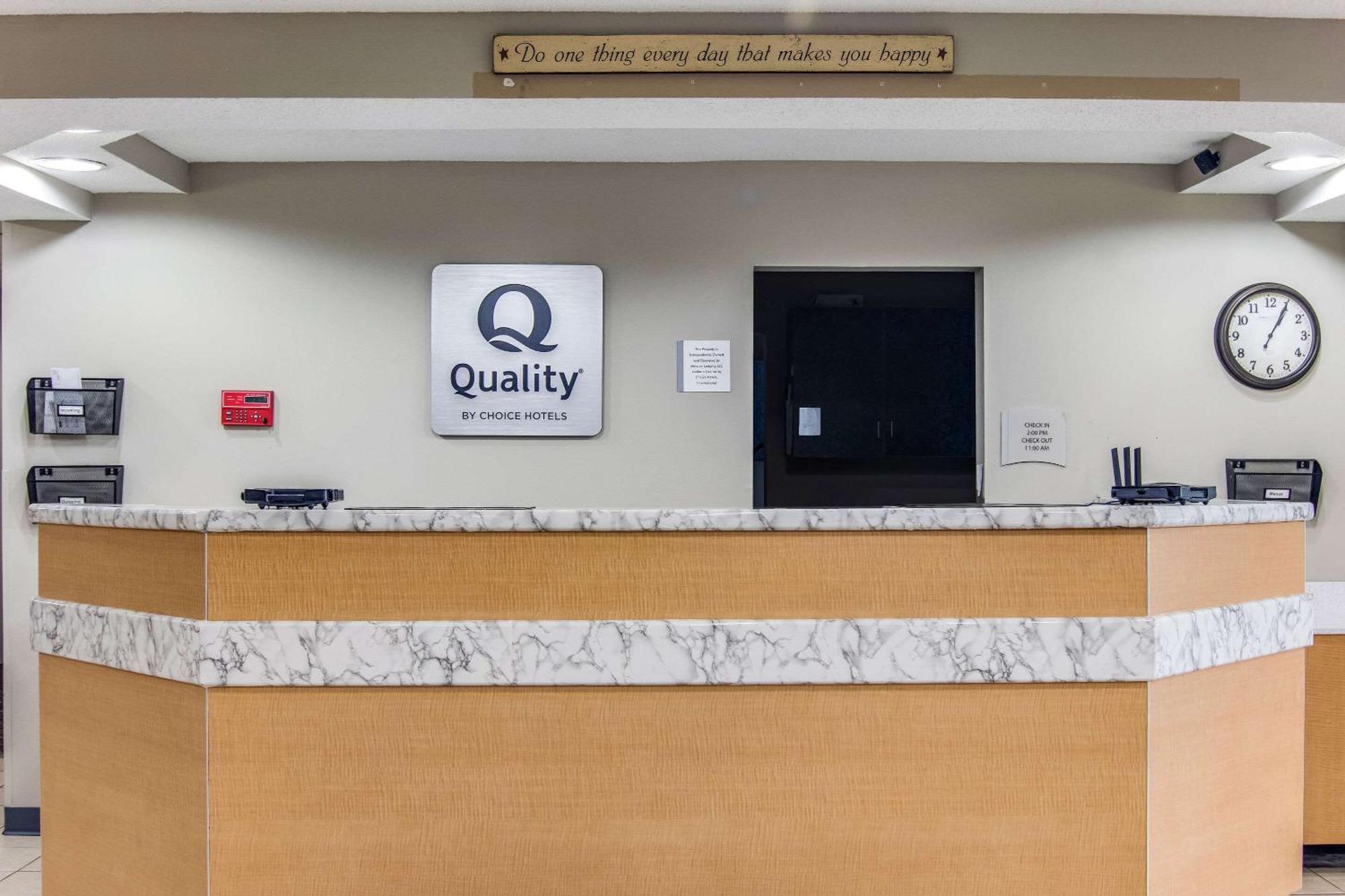 Quality Inn & Suites Grove City-Outlet Mall Eksteriør billede